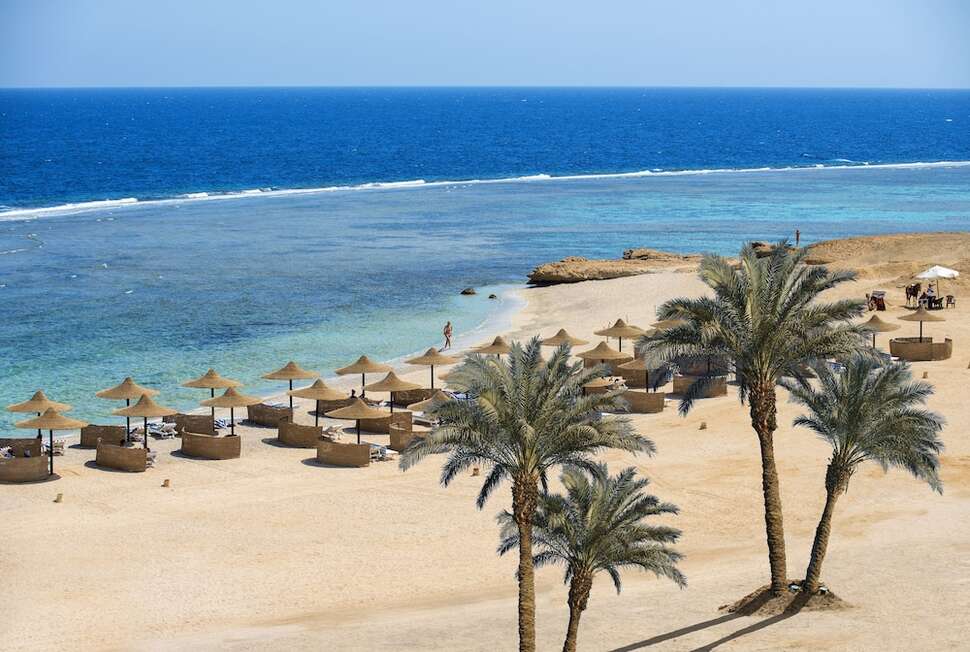 Een foto van het strand bij Concorde Moreen Beach Resort & Spa