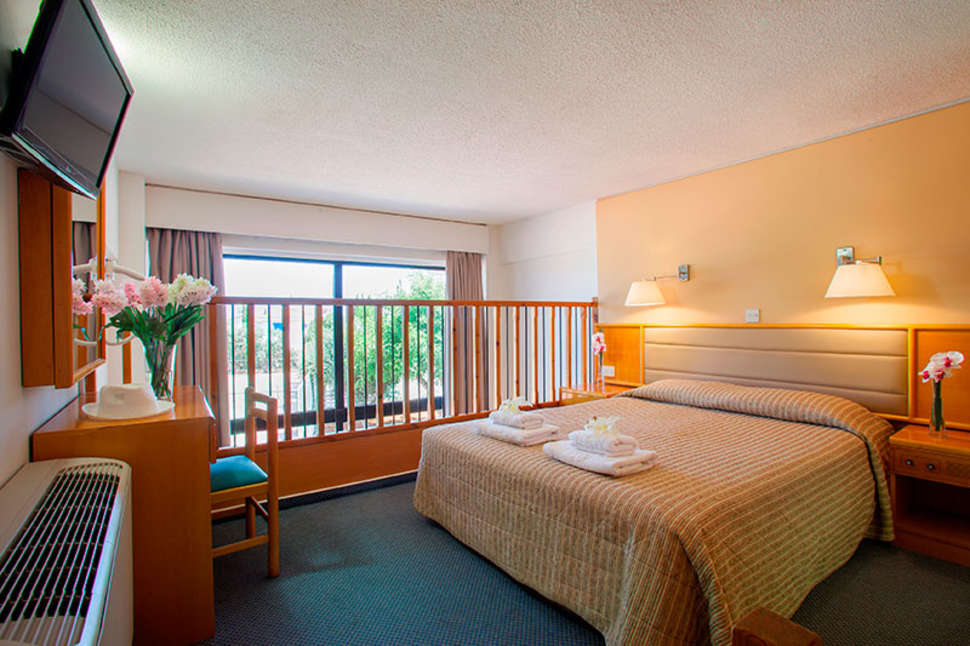 Een foto van Cavo Maris Beach Hotel