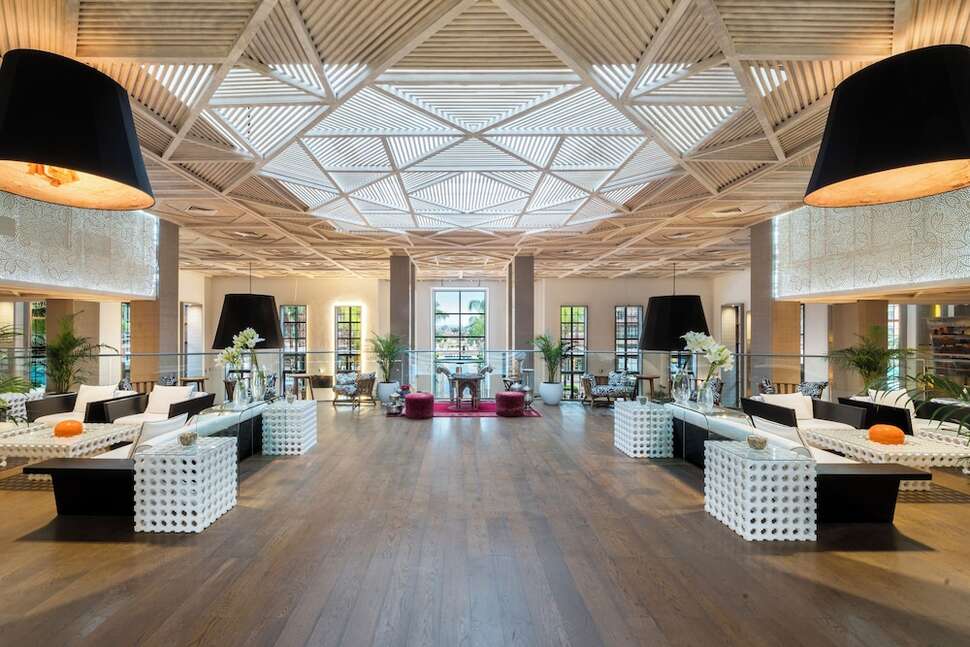 Een foto van het interieur van Pickalbatros Hotel du Golf