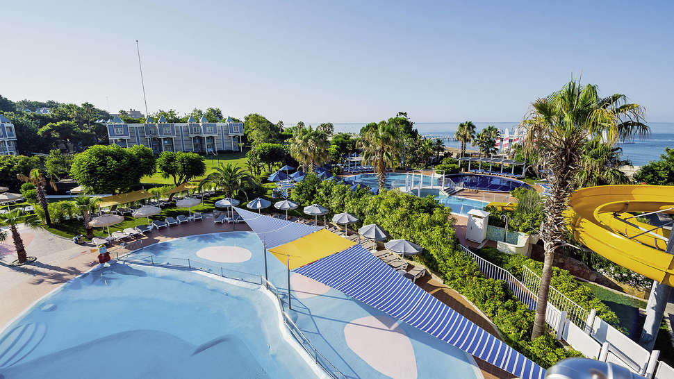 Een foto van het zwembad bij Robinson Club Pamfilya