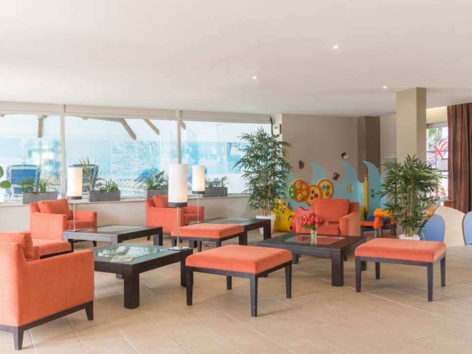 Een foto van het interieur van Pierre & Vacances Residence Le Green Beach