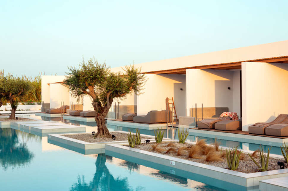 Een foto van het zwembad bij Pearl Beach Hotel