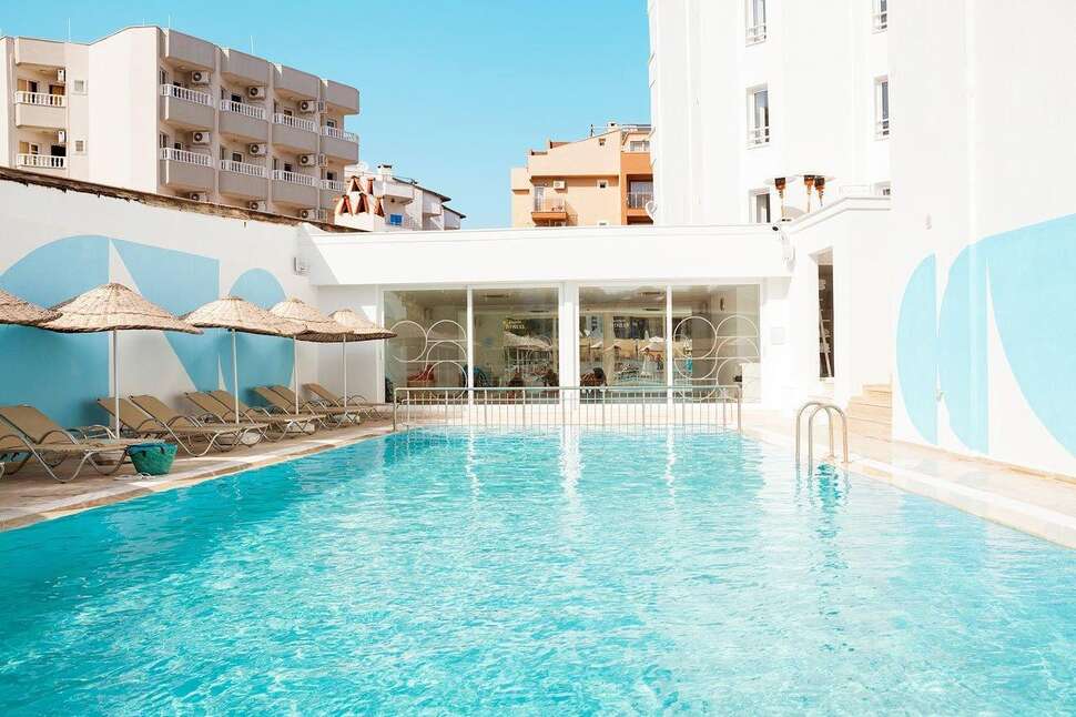 Een foto van The Beachfront Hotel