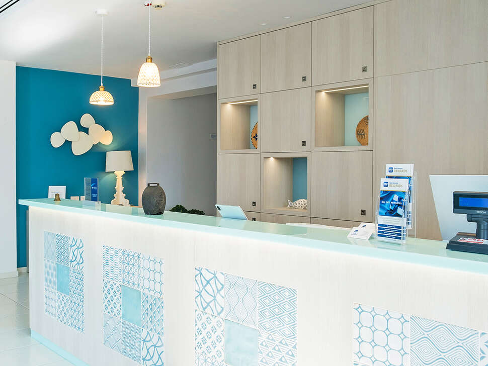 Een foto van het interieur van Hotel Blumarea
