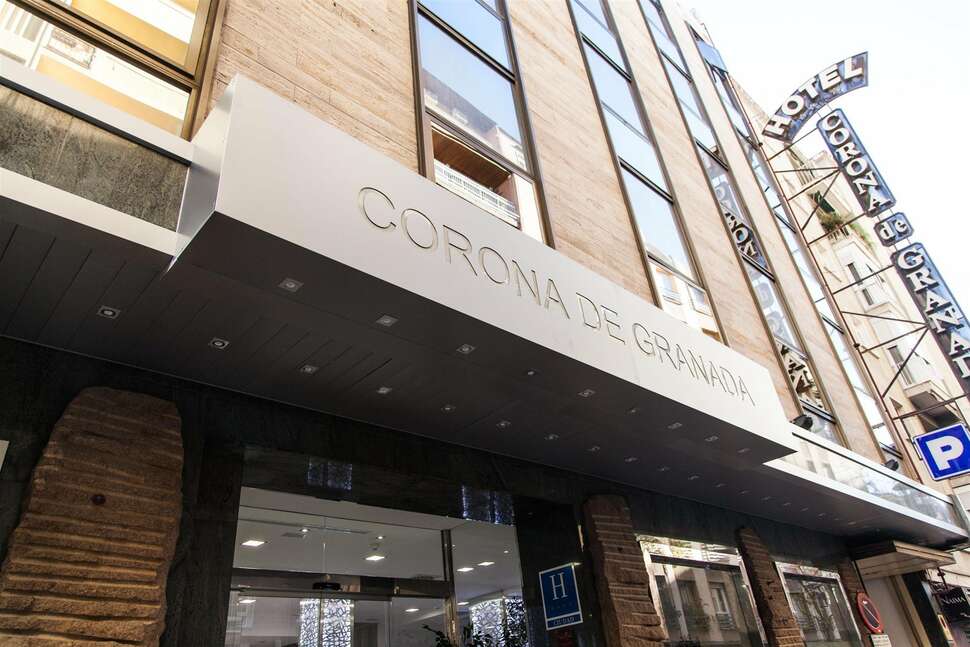 Een foto van de buitenkant van Hotel Porcel Sabica