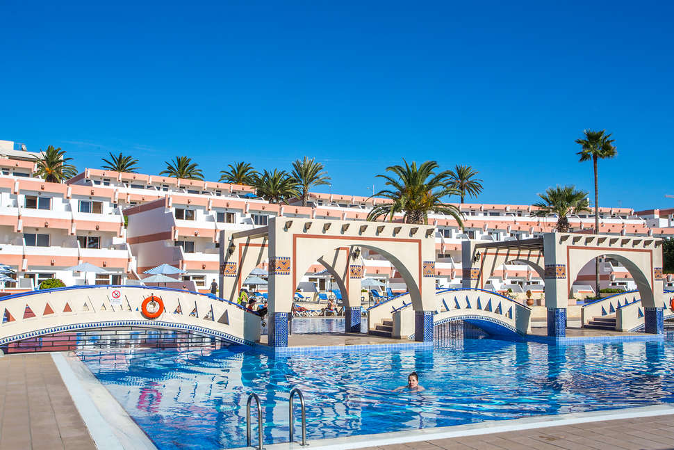 Een foto van het zwembad bij Hotel Club Al Moggar Garden Beach