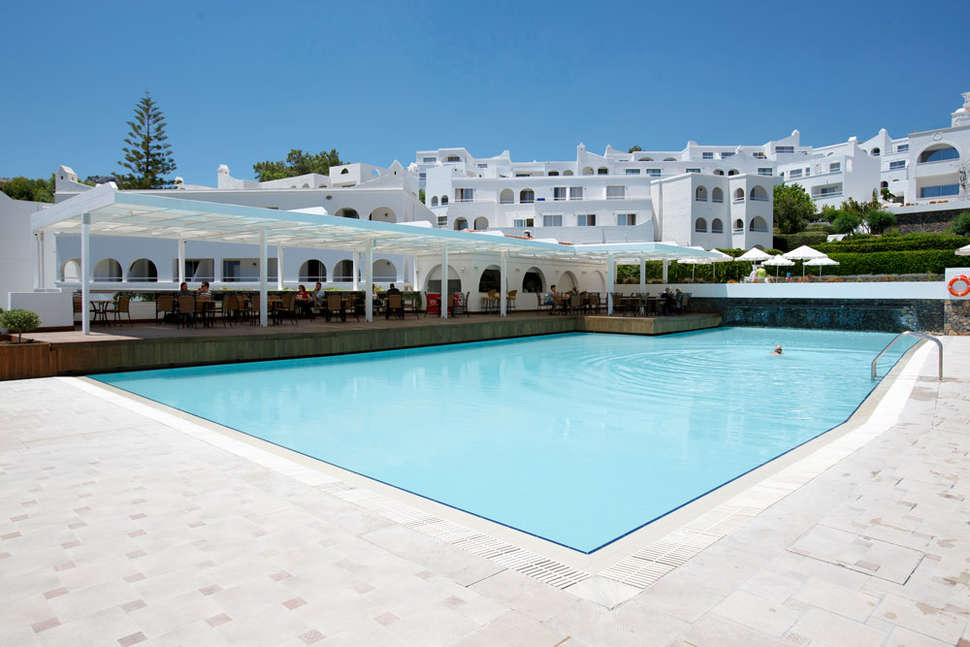 Ein Foto vom Pool im Lindos Village Resort & Spa
