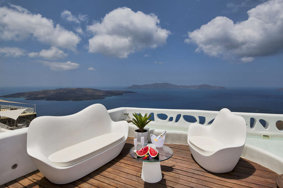 Een foto van Athina Luxury Suites