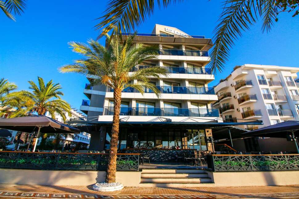 Ein Foto Aurasia Beach Hotel