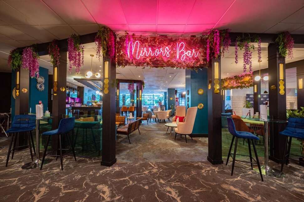 Een foto van Novotel London West