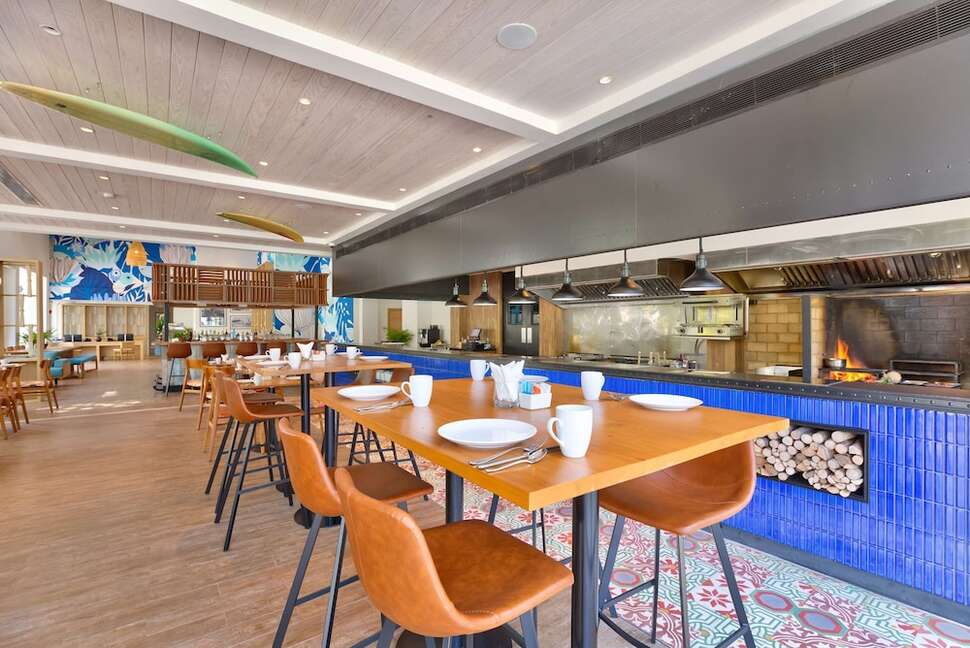 Ein Foto Outrigger Surin Beach Resort