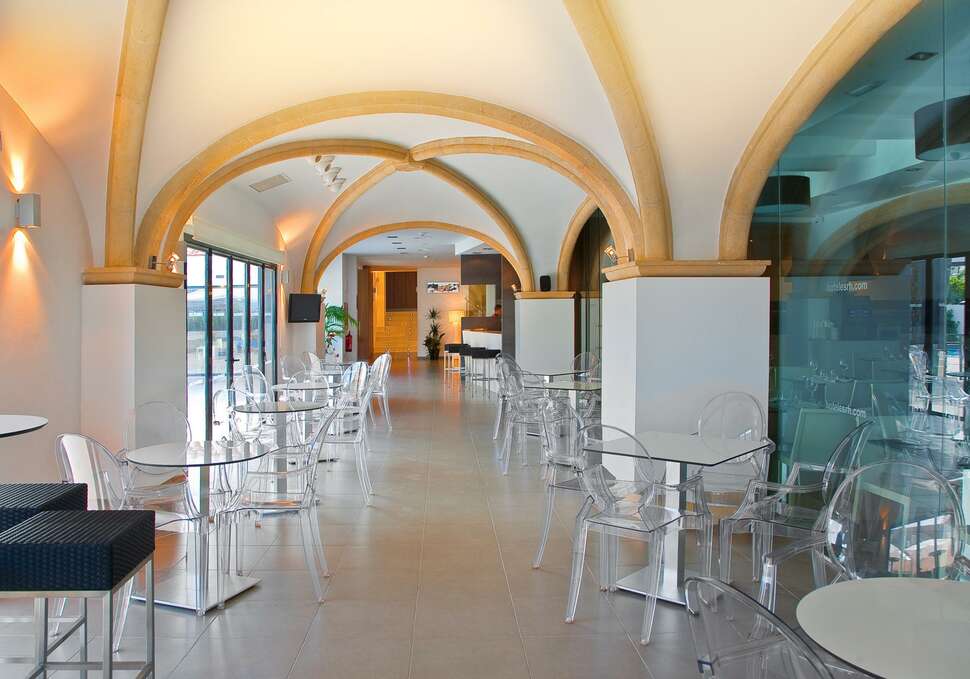 Een foto van RH Boutique Porto Cristo