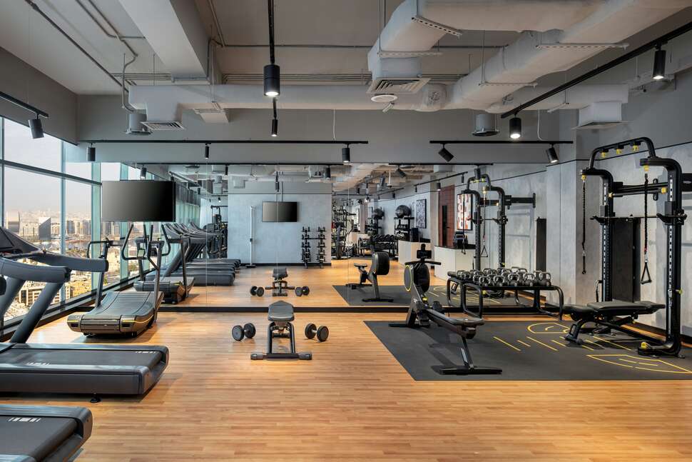 Een foto van de faciliteiten bij DoubleTree by Hilton Dubai M Square Hotel & Residences