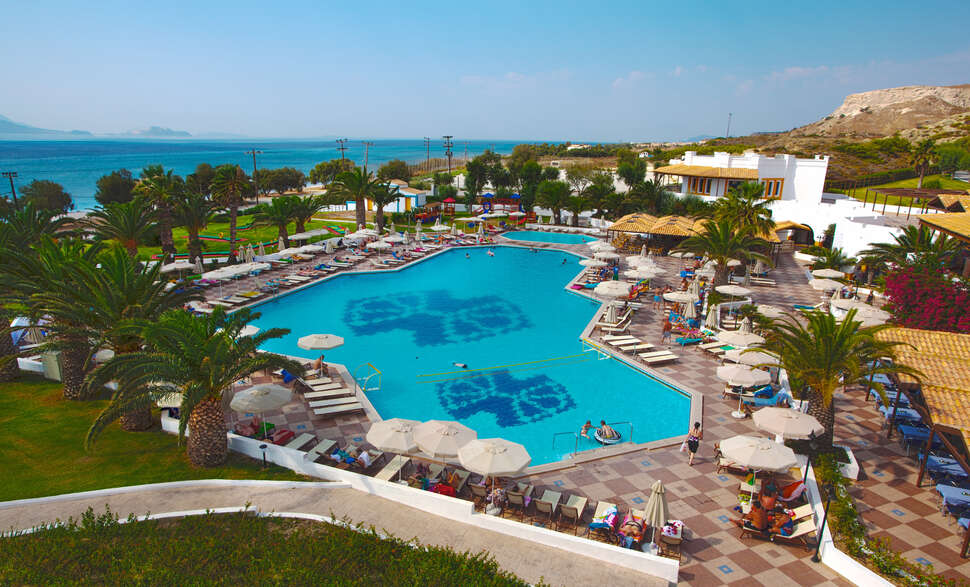 Een foto van het zwembad bij Lagas Aegean Village