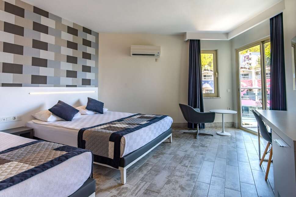 Ein Foto White City Beach Hotel