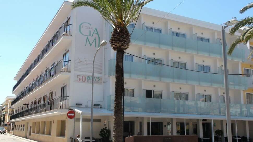 Een foto van de buitenkant van Gami Hotel