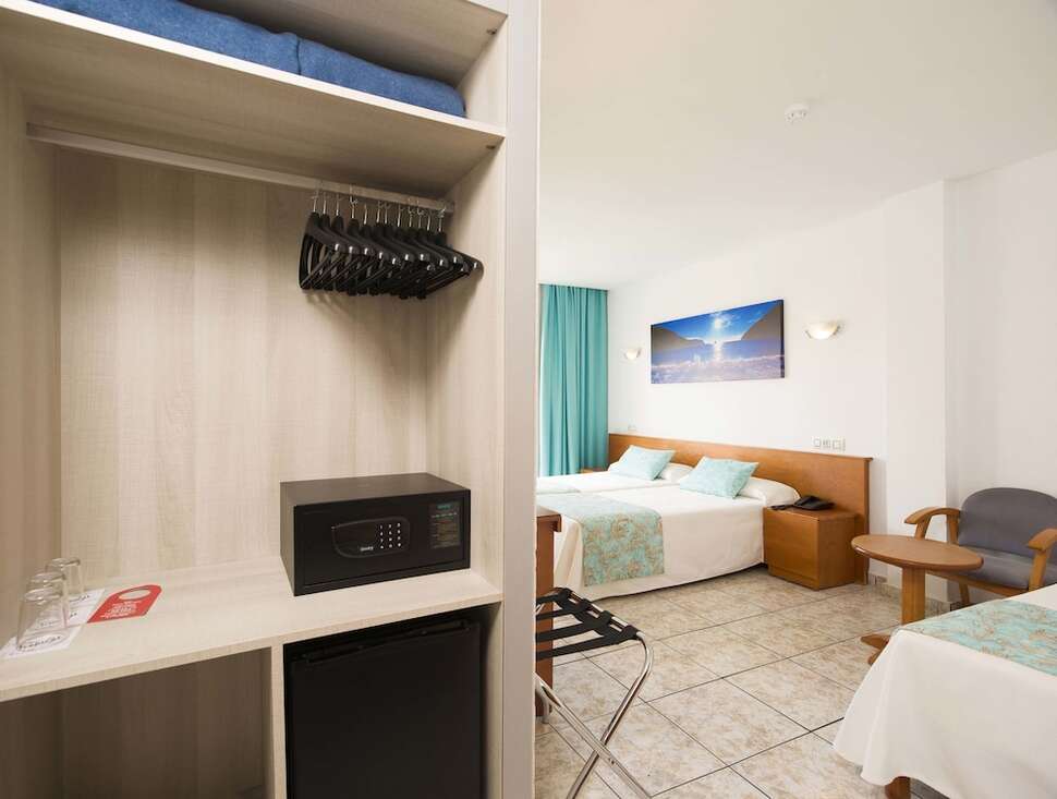 Een foto van Hotel Tropical Ibiza
