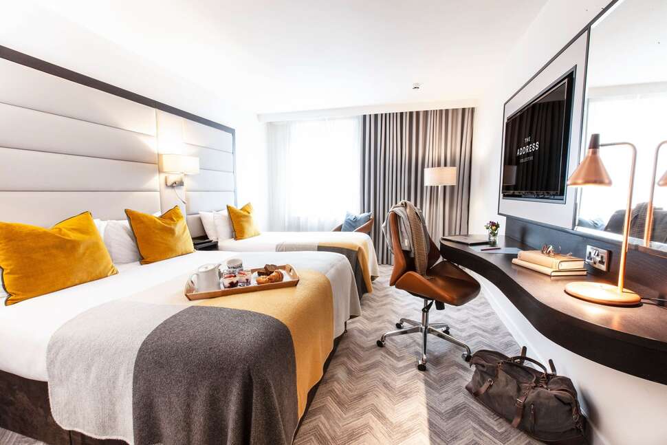 Een foto van The Address Connolly