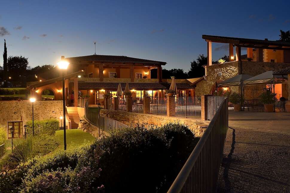 Een foto van de buitenkant van Smy Borgo Magliano