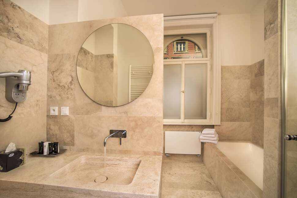 Een foto van Hotel Golden Crown