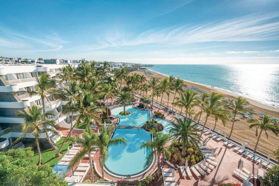 Een foto van een overzicht van Suitehotel Fariones Playa