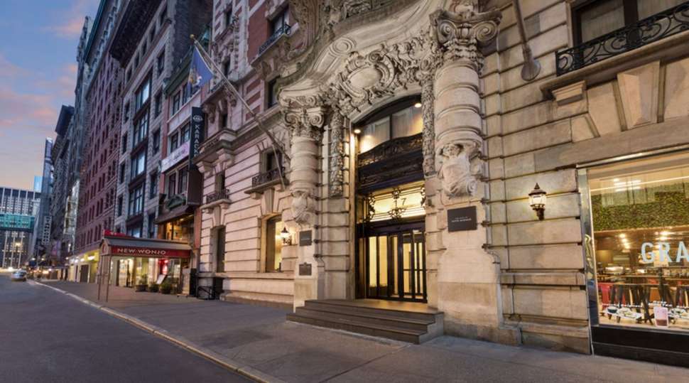 Een foto van The Hotel at Fifth Avenue