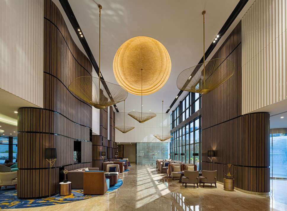 Een foto van het interieur van Millennium Place Marina