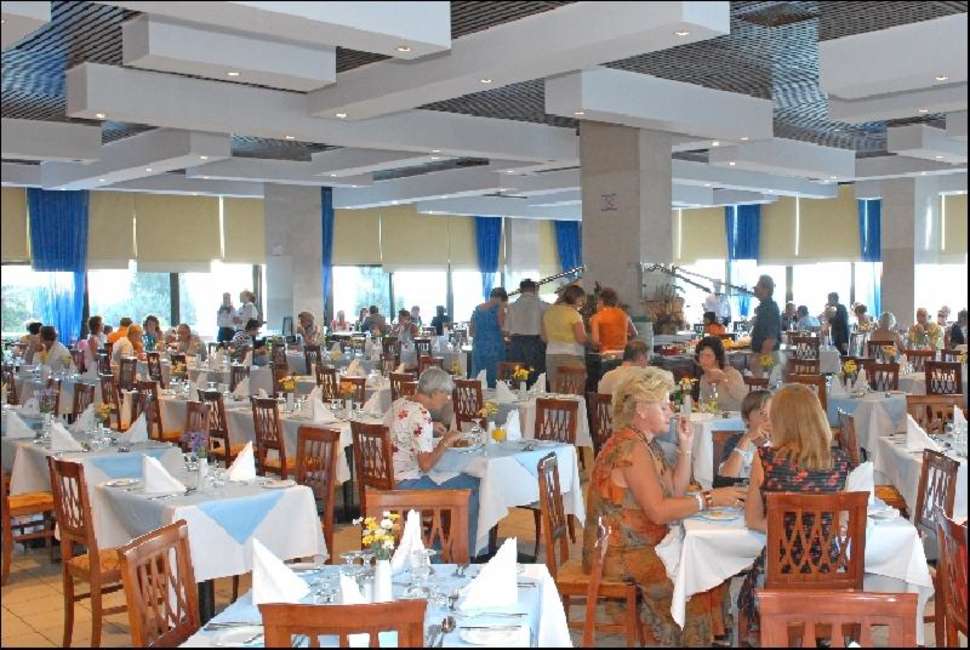 Een foto van de faciliteiten bij TUI Blue Atlantica Nissaki Beach