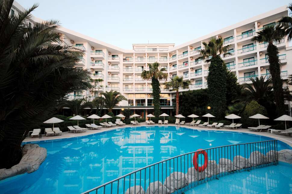 Een foto van Tropical Beach Hotel