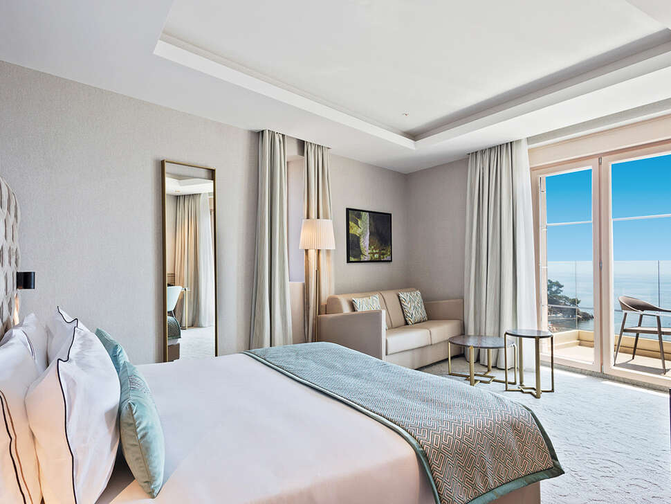 Een foto van Hotel AMI Budva Petrovac