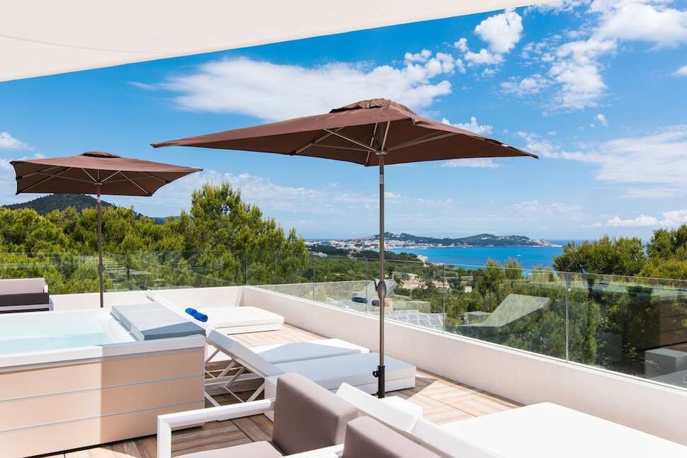 Ein Foto von der Terrasse im Na Taconera Sport & Relax
