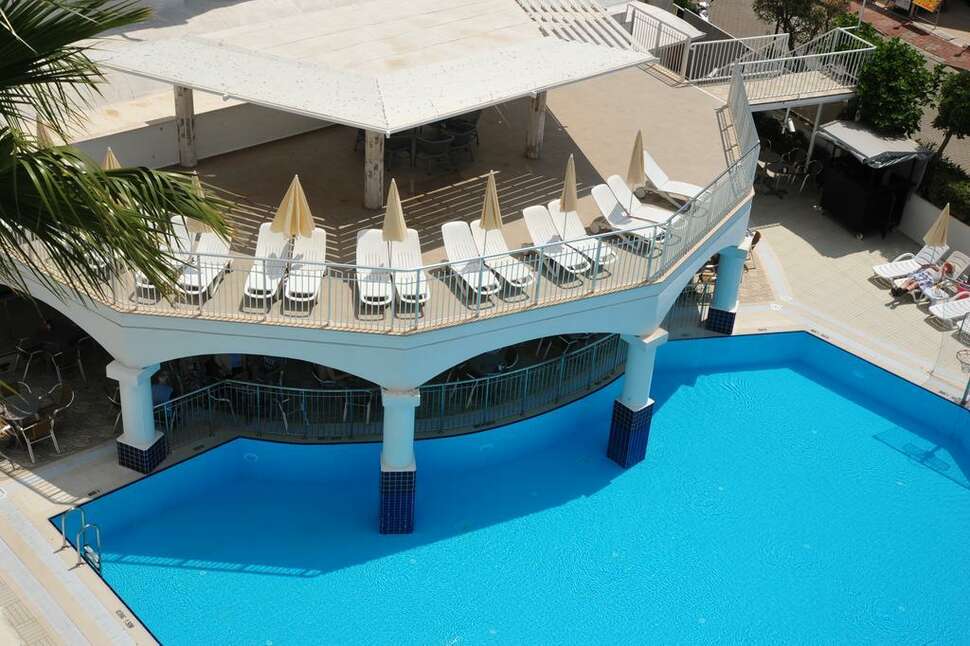 Een foto van het zwembad bij Club Atrium Marmaris