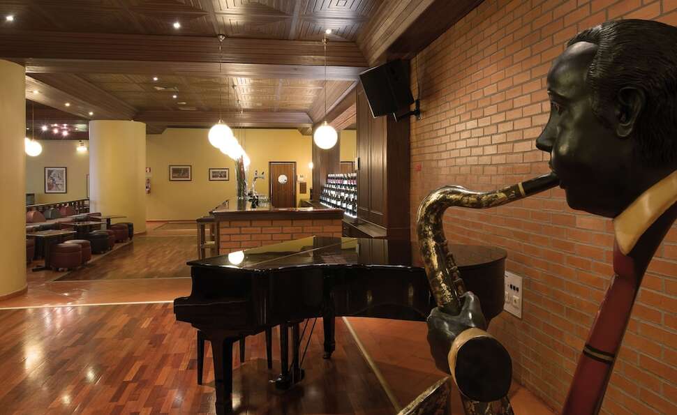 Een foto van het interieur van Vila Gale Porto