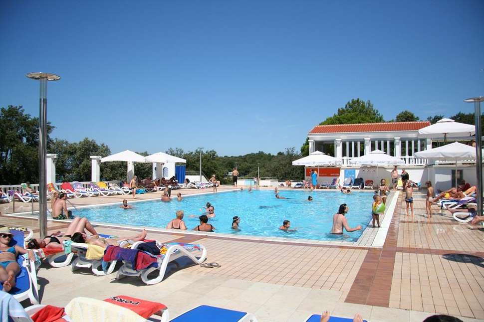 Ein Foto vom Pool im Maistra All Inclusive Resort Funtana