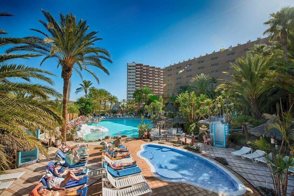 Een foto van het zwembad bij Abora Continental by Lopesan Hotels