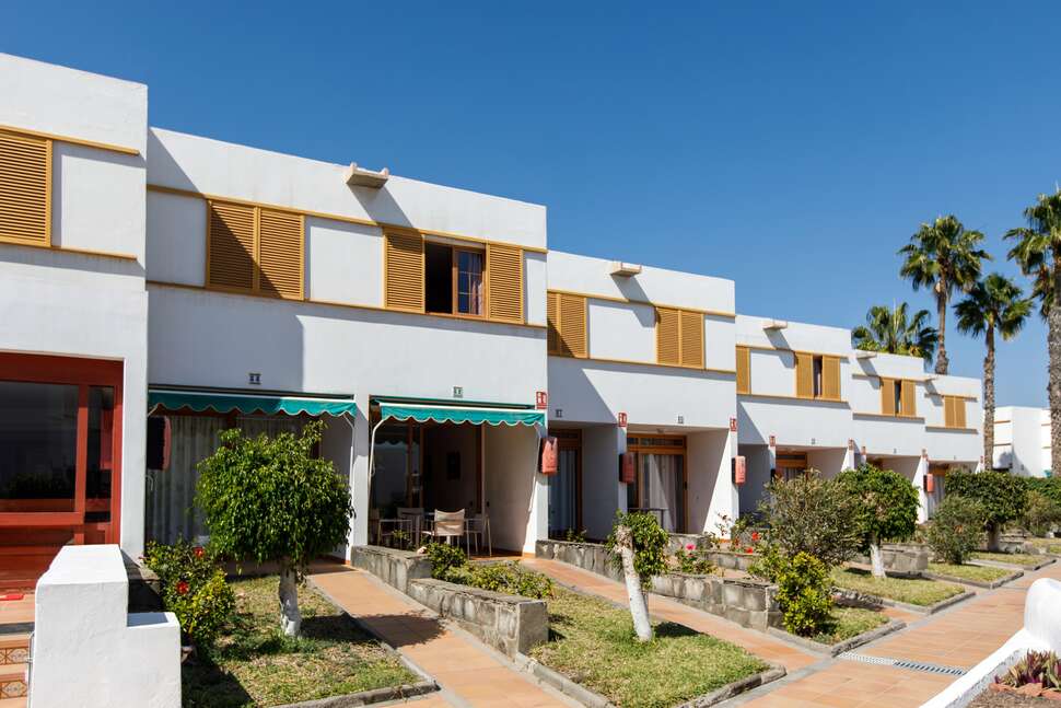 Ein Foto von der Außenansicht des Bungalows Las Brisas