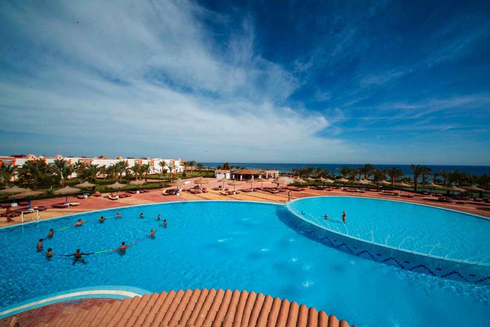 Een foto van het zwembad bij Fantazia Resort Marsa Alam