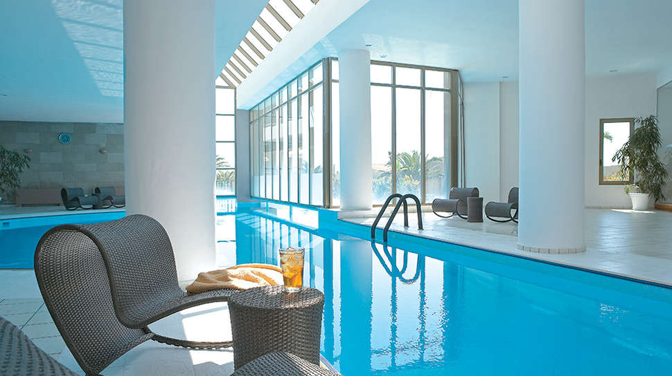 Ein Foto vom Pool im Grecotel Lux Me Dama Dama