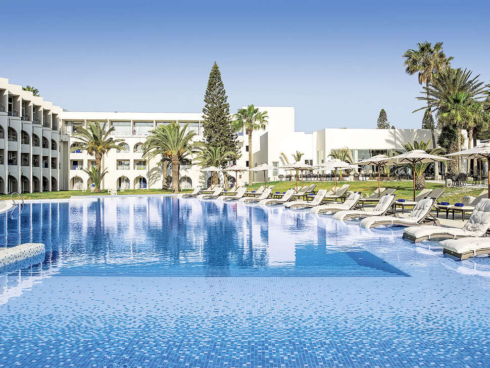 Een foto van het zwembad bij Iberostar Selection Diar El Andalous