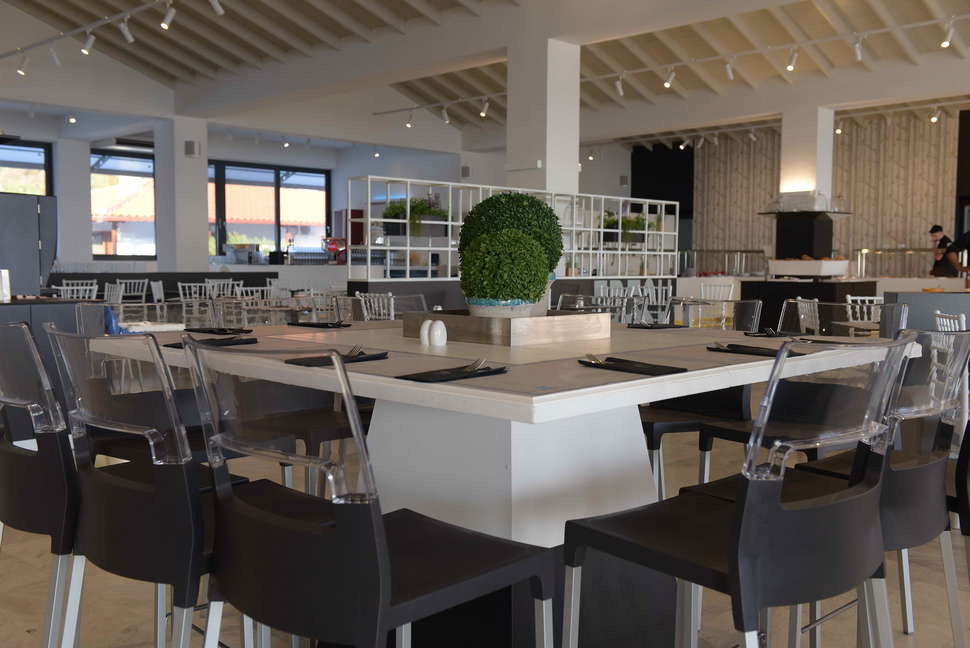 Een foto van de faciliteiten bij Akrathos Beach Hotel