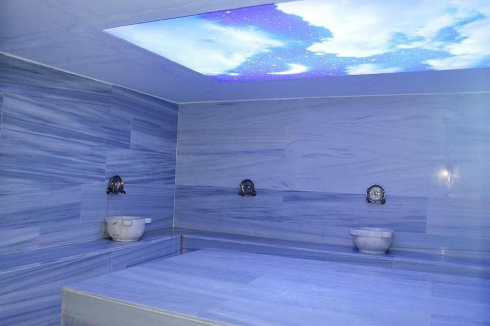 Ein Foto von den Einrichtungen im Acar Hotel