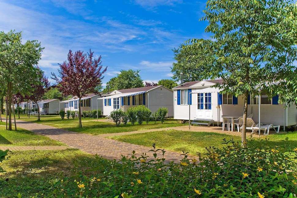 Een foto van de buitenkant van Del Garda Village & Camping