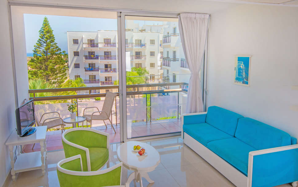 Ein Foto Marlita Beach Hotel Apartments
