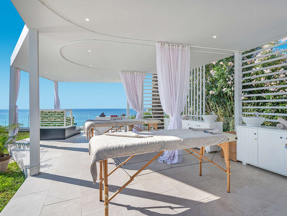 Een foto van de faciliteiten bij Dimitra Beach Hotel & Suites