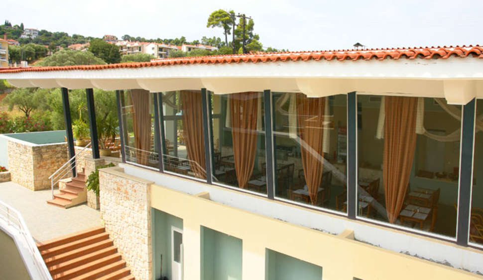 Een foto van de buitenkant van Alkion Resort