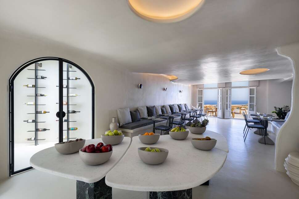 Een foto van Danae Suites Santorini