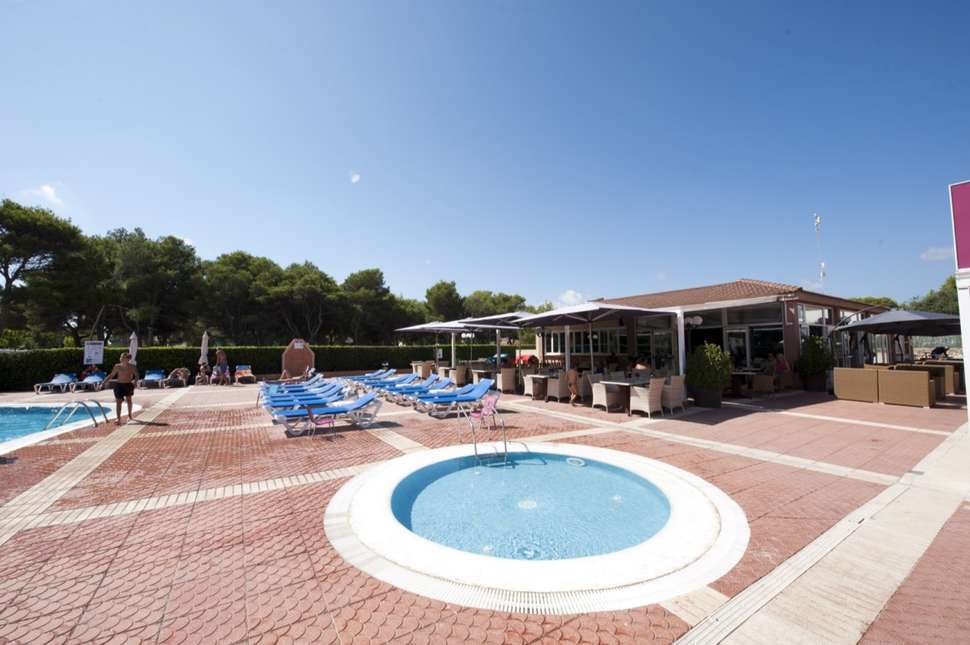 Ein Foto Maribel Apartments