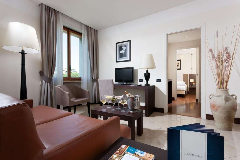 Ein Foto TH Roma Carpegna Palace Domus Mariae Hotel