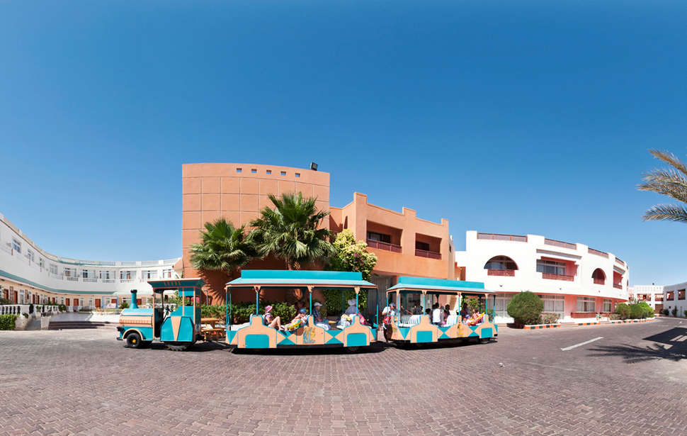 Een foto van de buitenkant van Blend Club Aqua Resort
