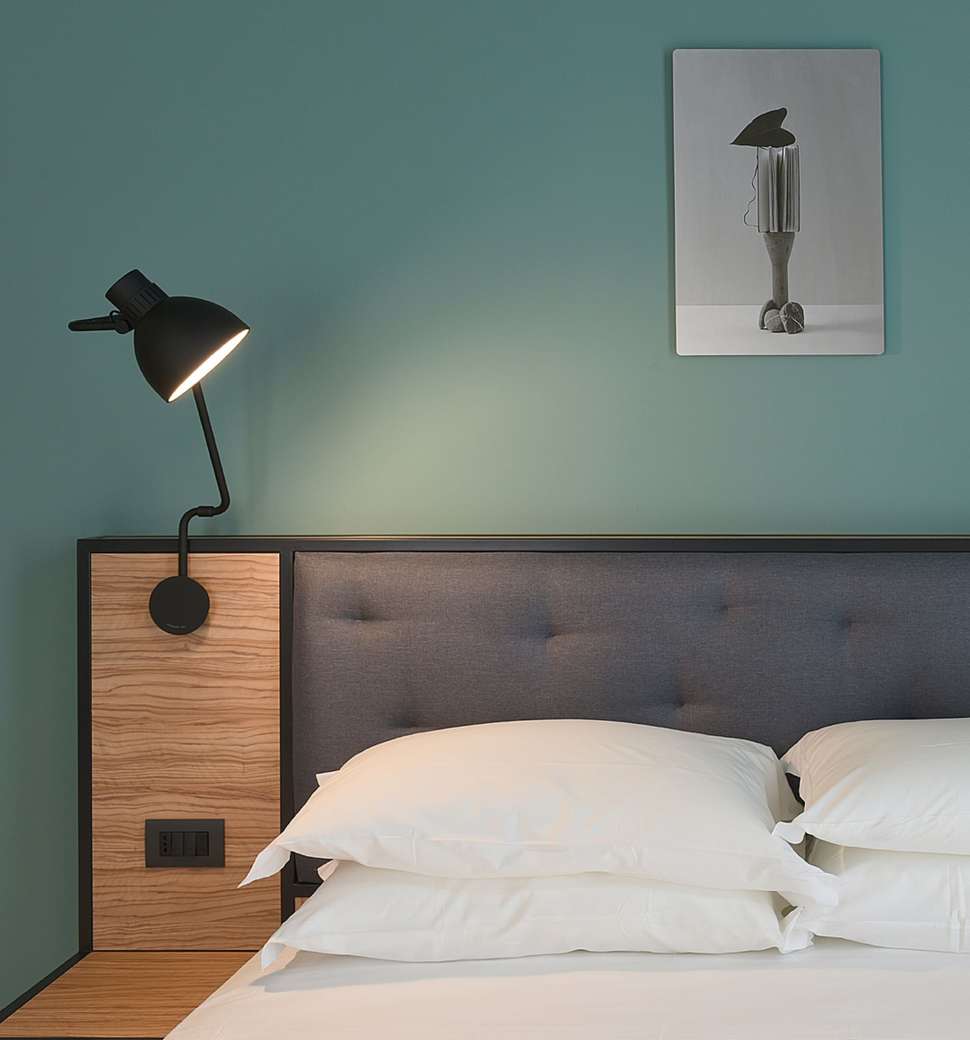 Een foto van The Poet Hotel
